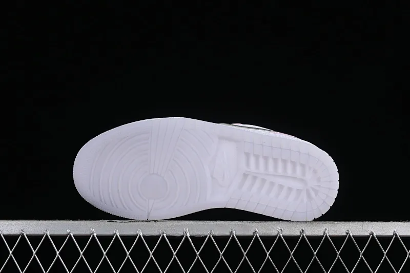 All categories Air Jordan Jordan series basketball shoes Air Jordan 1 Low Air Jordan 1 Low AJ1 Joe 1 customized low-top cultural casual sneakers FQ9112-100
